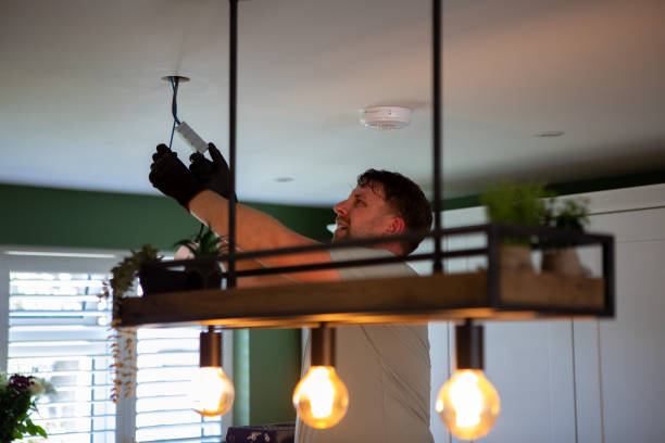 Best Circuit Breaker Repair  in Marina Del Rey, CA
